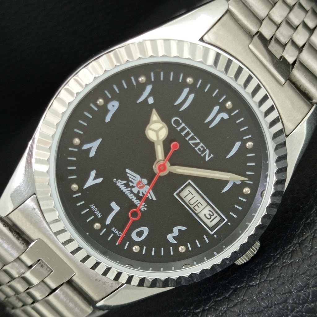 Vintage 1976 Citizen Automatic Mens Silver Watch WDaydate  Black Accents